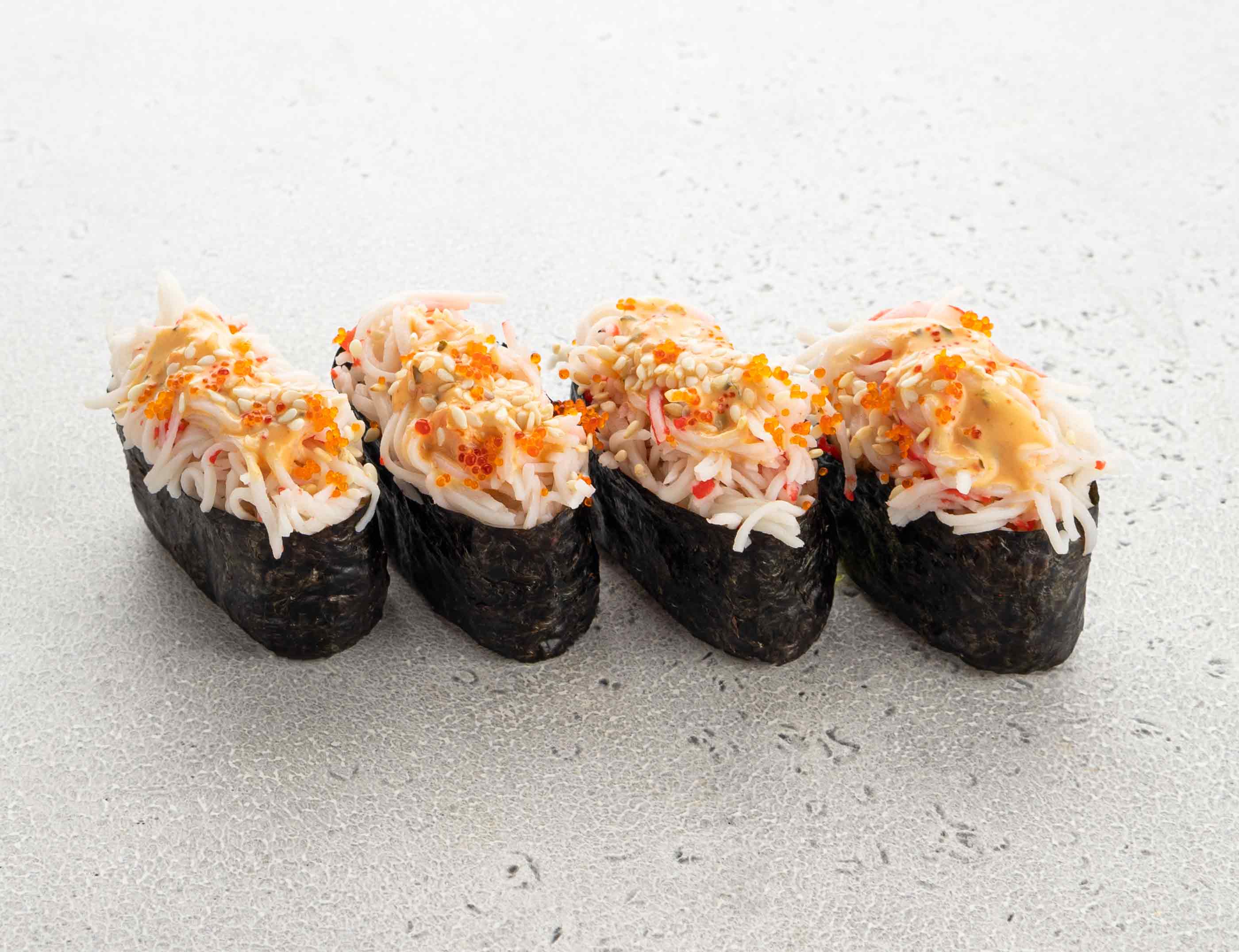 Острые суши с крабом (4 шт) суши острые с креветкой 4 шт