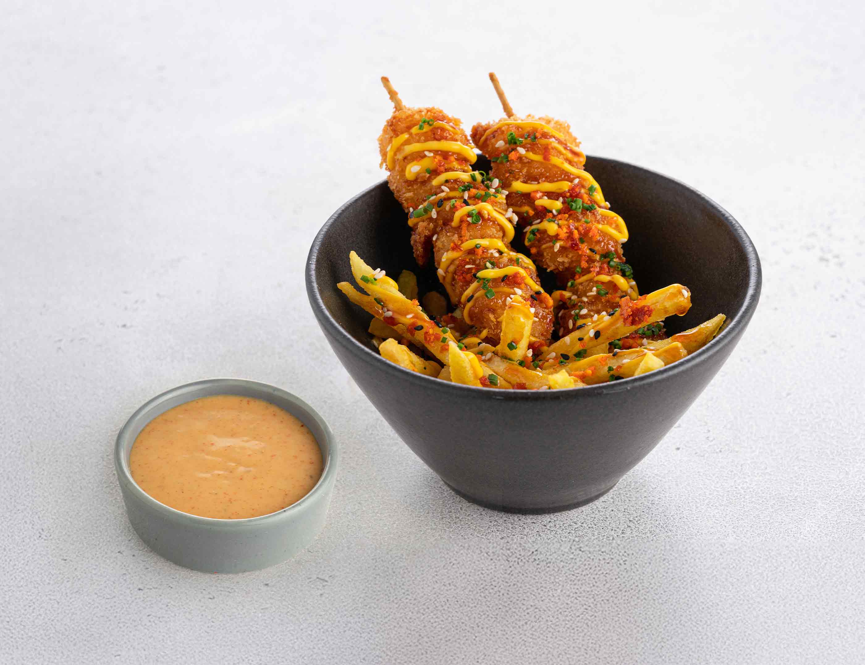 Шримп-доги с соусом шичими