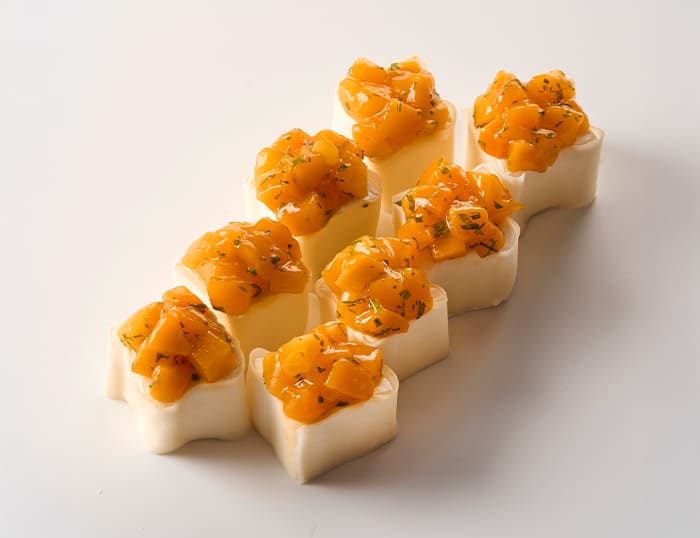 Манго ролл (8 шт)