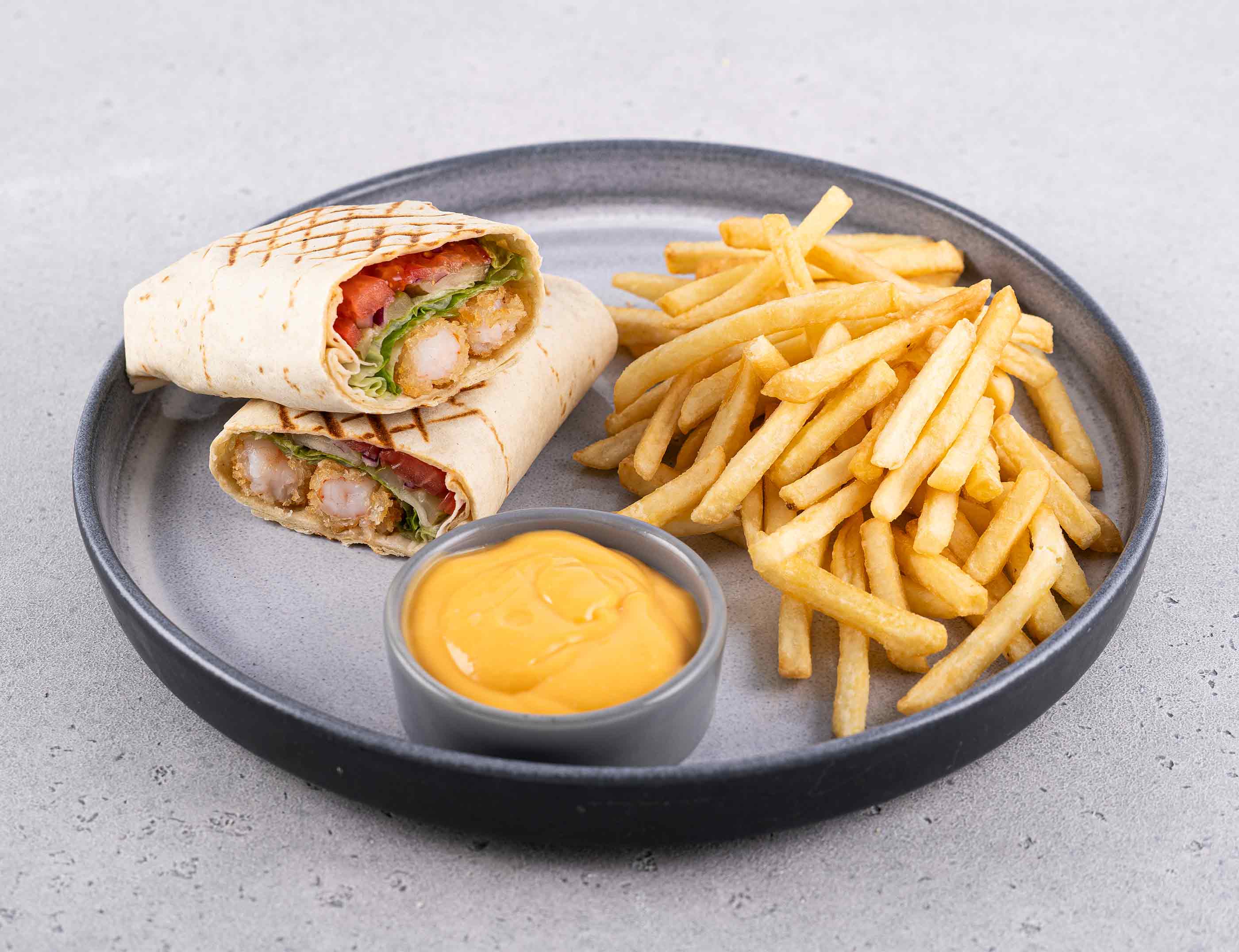 Японская шаверма с креветкой и картофелем фри