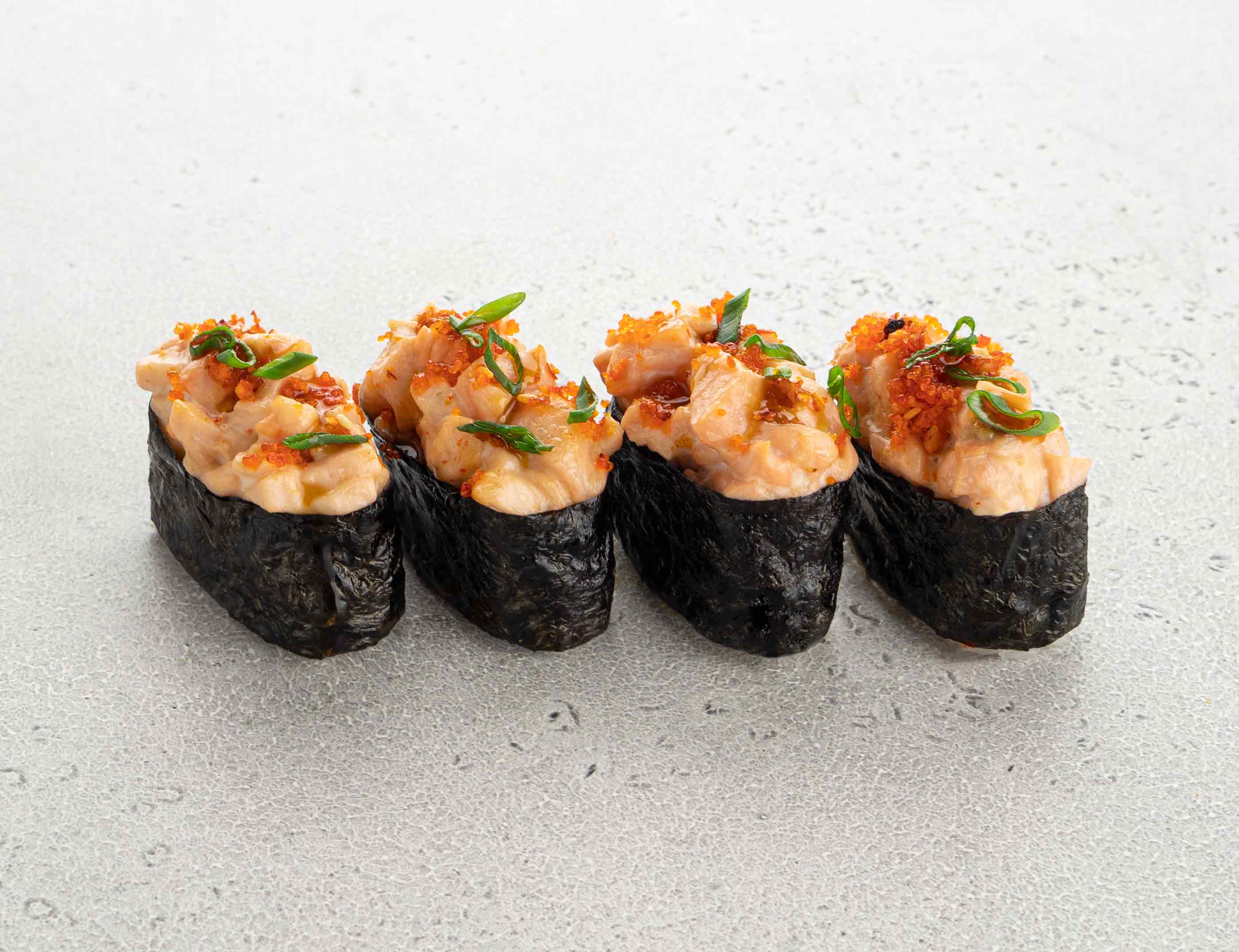 скумбрия барс 175г в соусе унаги ханса ж б ключ Запеченные суши с лососем (4 шт)