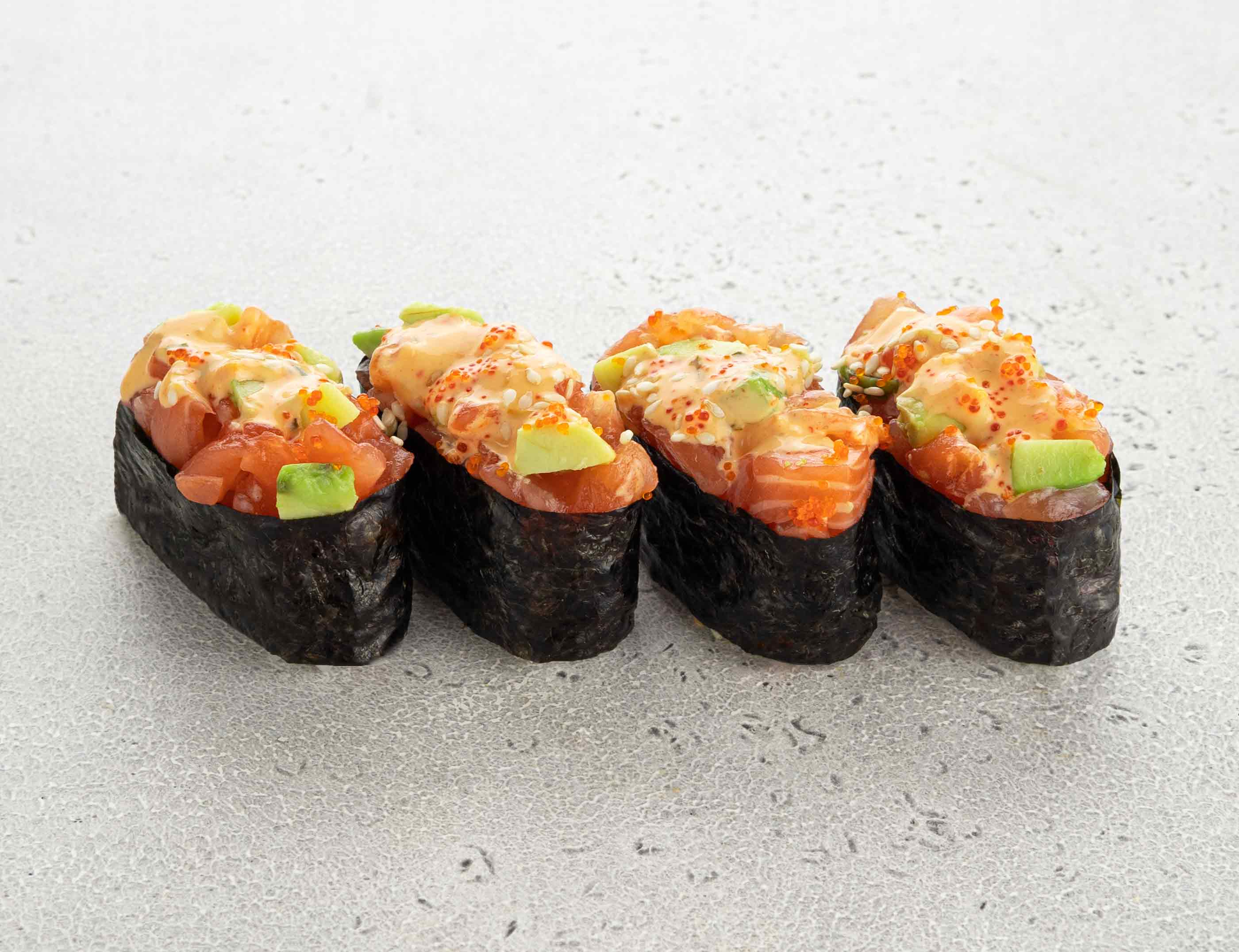 Острые суши с лососем (4 шт) острые суши с тунцом 4 шт