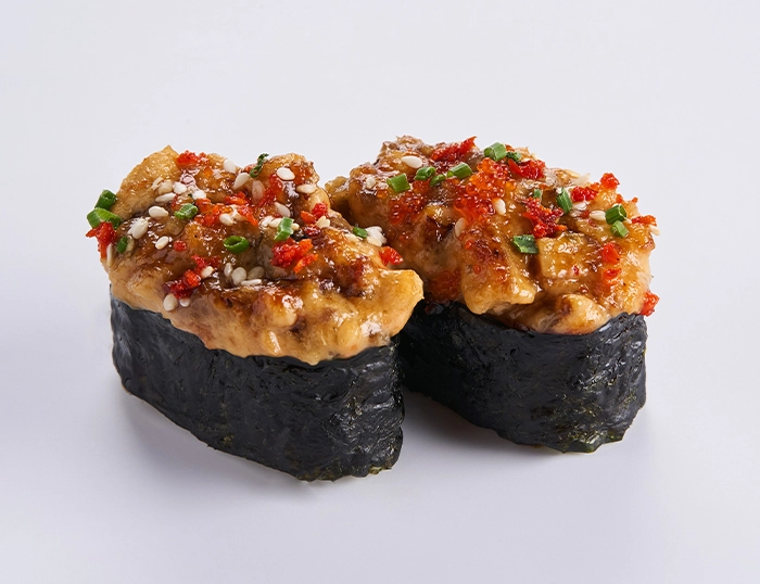 Запеченные суши с угрем (2 шт)