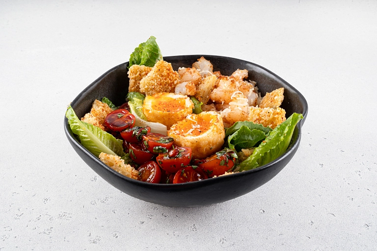 Салат «Важный цезарь» с креветками