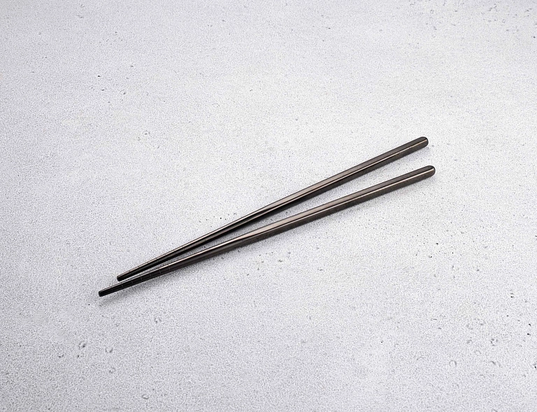 Черные японские палочки